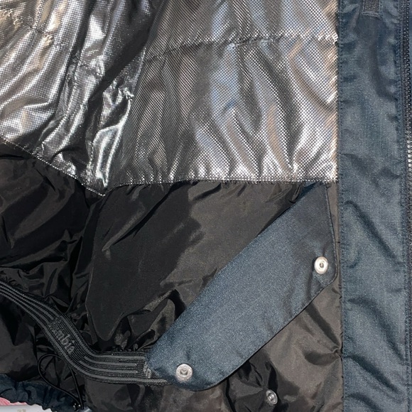 Columbia Coat - Picture 13 of 16
